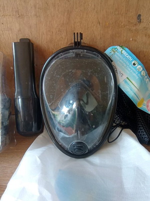 Full Face Snorkeling Mask like new with Breather