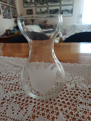 Vintage crystal glass vase-carafe with tulip design, 15cm