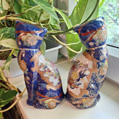 Decorative ceramic cats like new, hand-painted blue with gold ornaments