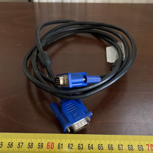 VGA cable male to male 1.9m like new