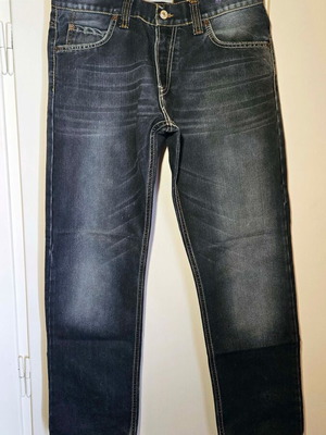Levi's men's dark blue jeans, size M
