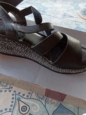 Boxer Air leather sandals size 39, new, black, platform 4 cm heel