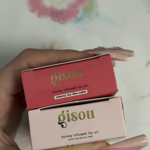 Gisou Infused Lip Oil new