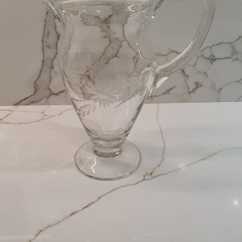 Crystal pitcher like new