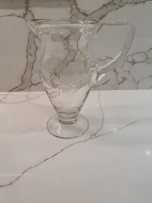 Crystal pitcher like new