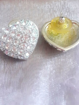 Bridal earrings like new with heart-shaped rhinestones, white