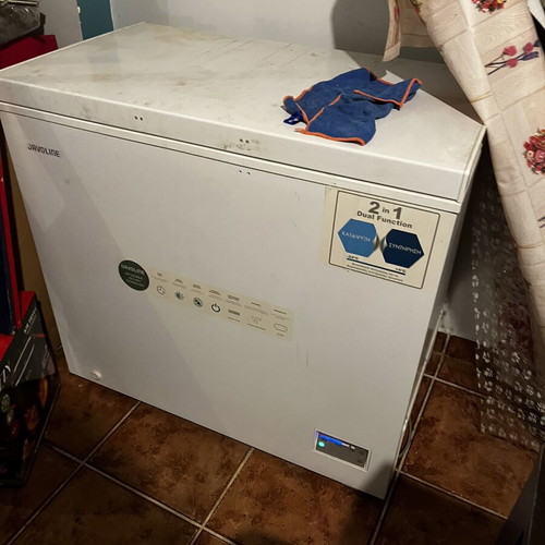 Davoline freezer like new with fridge function