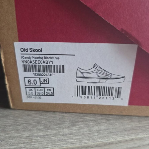 Vans Old Skool Candy Hearts sneakers new, size 38
