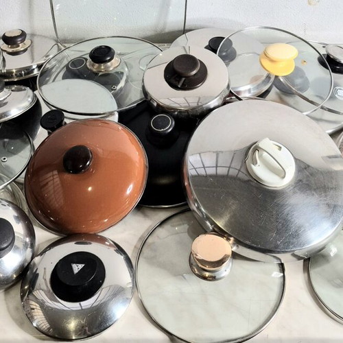 Cookware lids set used, pack of 30, various sizes and materials