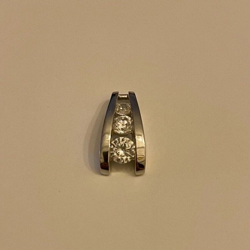 Silver pendant 925 like new