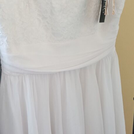 Swing white short dress, new with tag, silk touch