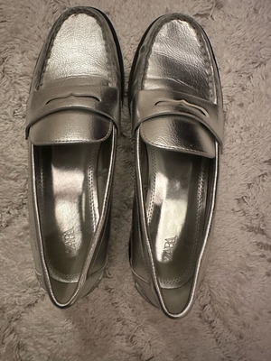 Zara women's moccasins silver like new, size 37