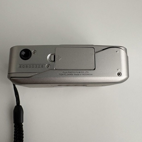 Fujifilm Tiara II film camera for parts or repair