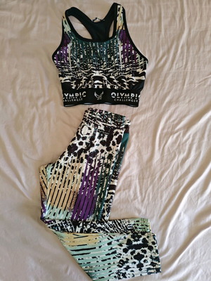 Gym set new, size S, slim fit leggings