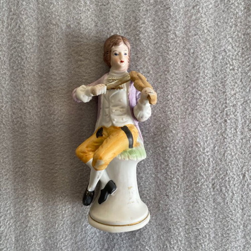 Decorative The Violinist used