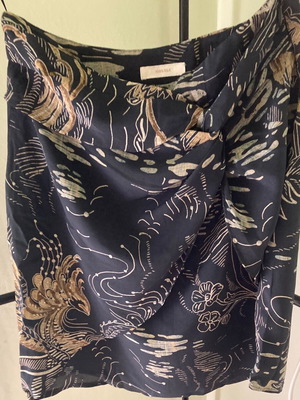 Massimo Dutti High-Waisted Mini Skirt Silk Like New, Black