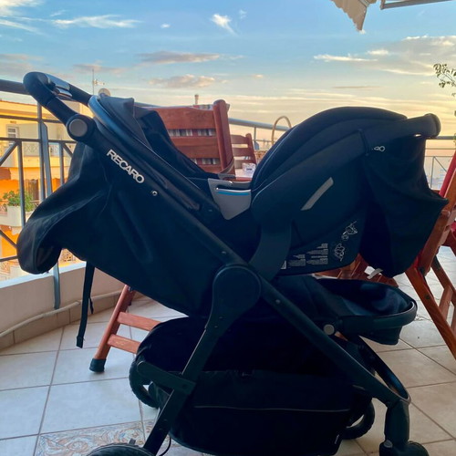 Recaro Citylife stroller like new with car seat and accessories