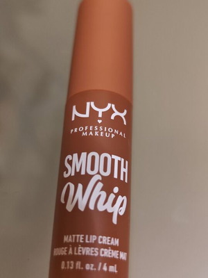 Nux Smooth Whip matte lipstick 4ml beige new