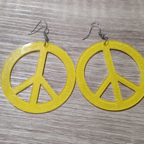 Peace hanging earrings yellow new with glitter
