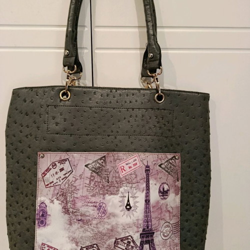 Women's shoulder bag like new, gray with purple image pocket