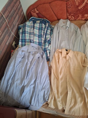 Shirts like new with short and long sleeves in various colors