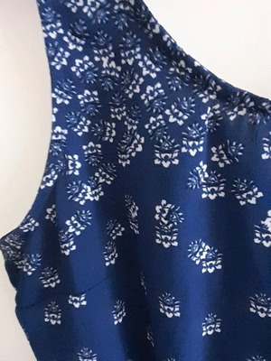 H&M mini dress with back cutout used, size S 36, blue