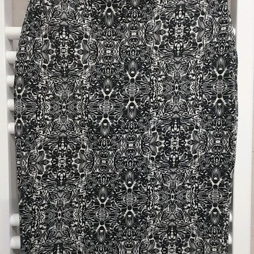 Pink Woman maco midi skirt like new, size M, cotton with elastane