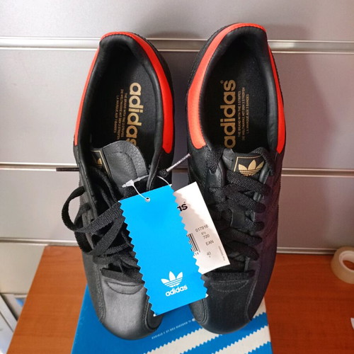 Adidas men's athletic shoes new, size 40, black orange