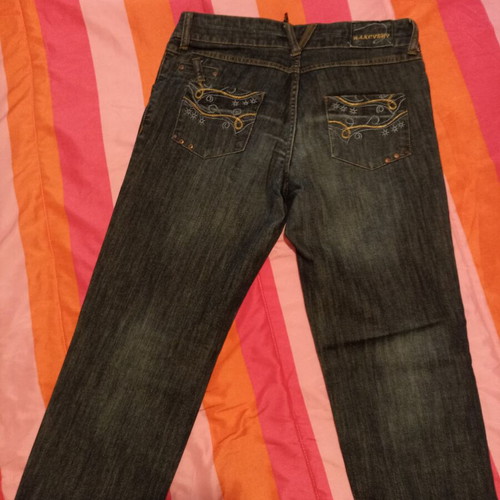 Raxevsky jeans small, like new, blue with embroidery and fades