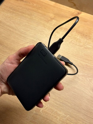 Εξωτερικός σκληρός δίσκος Western Digital Elements 1TB σαν καινούργιος