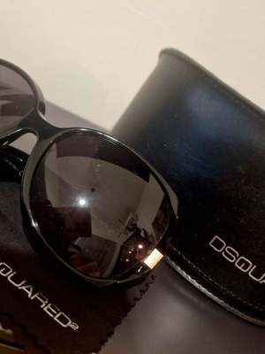 Dsquared2 women's sunglasses with leather case and cloth