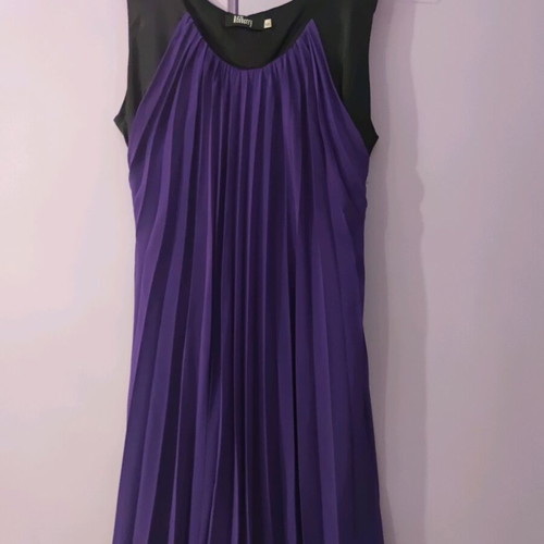 Pleated dress like new with black satin and purple transparency