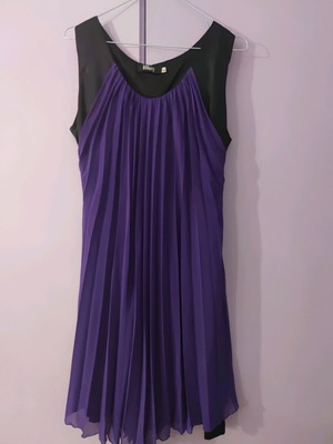 Pleated dress like new with black satin and purple transparency