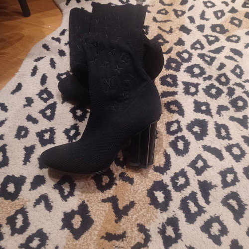 Black boots like new, size 39.5