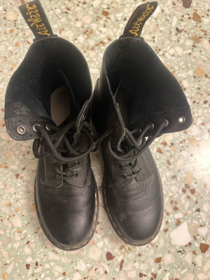 Δερματινα μποτάκια Dr Martens