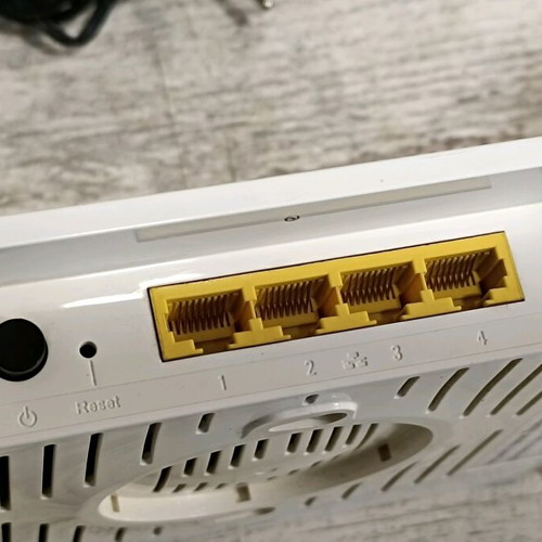 Thomson router like new