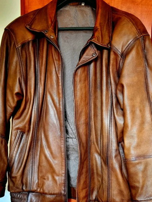Men's autumn leather jacket size L with leather cap Alta Moda like new