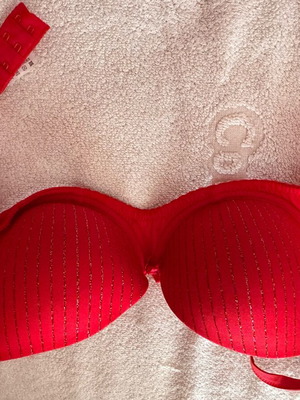 Bra size 70C used, red