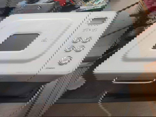 Αρτοπασκευαστής Kenwood BM250 480W