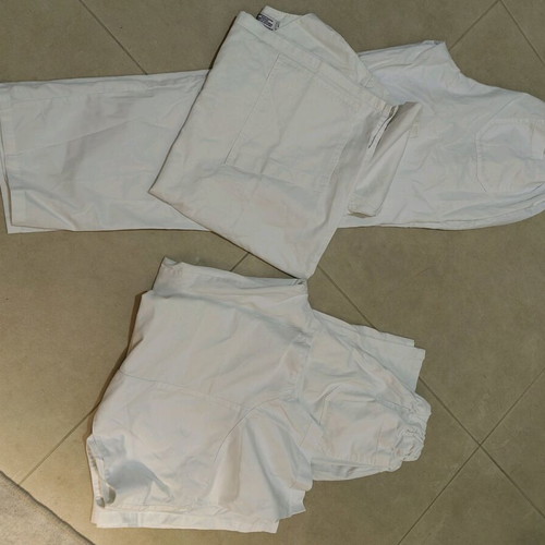 Unisex large hospital scrubs like new, set of 2 pieces