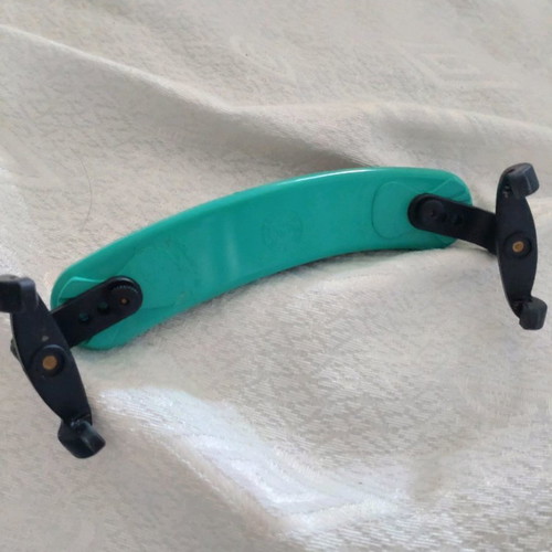 Bridge for viola 1/4 to 1/2 or violin used in very good condition