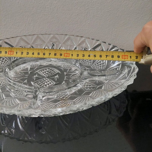 Crystal platter with cut design 32 cm like new