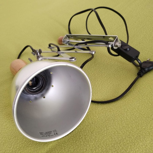 Adjustable aluminum lamp like new with wooden details