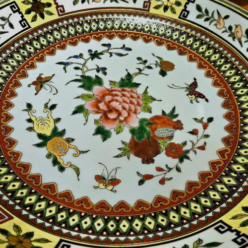 Chinese painted porcelain serving set 12 persons 93 pieces new with 6-person cutlery