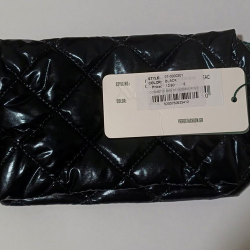 Verde black quilted toiletry bag new