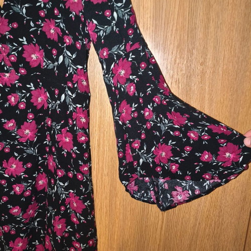 American Eagle Outfitters floral dress size S like new, black with fuchsia flowers