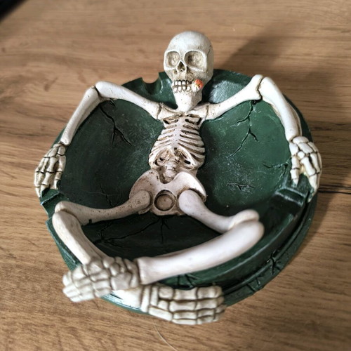 Skeleton Ashtray new, ceramic with detailed design