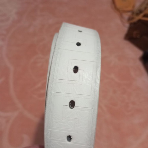 Men's leather belt white new with subtle design