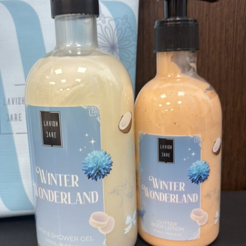 Lavish Care Winter Wonderland Bath and Body Set new