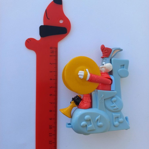McDonald's Looney Tunes collectible figures set of 3 like new, 1995